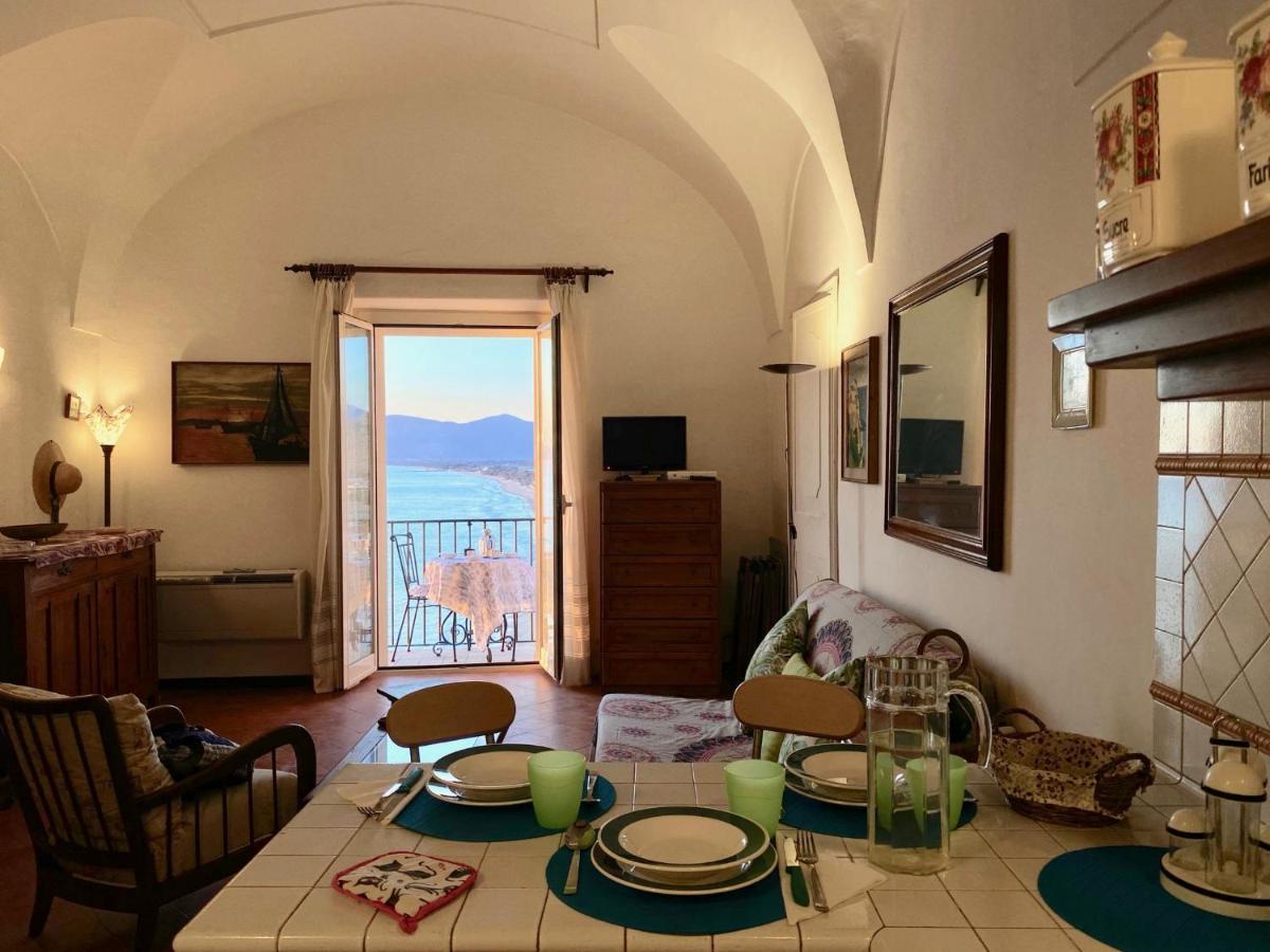 Holidaycasa Romano - Vacanza Nel Cuore Di Sperlonga Buitenkant foto