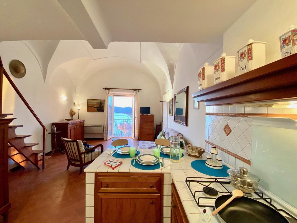 Holidaycasa Romano - Vacanza Nel Cuore Di Sperlonga Buitenkant foto