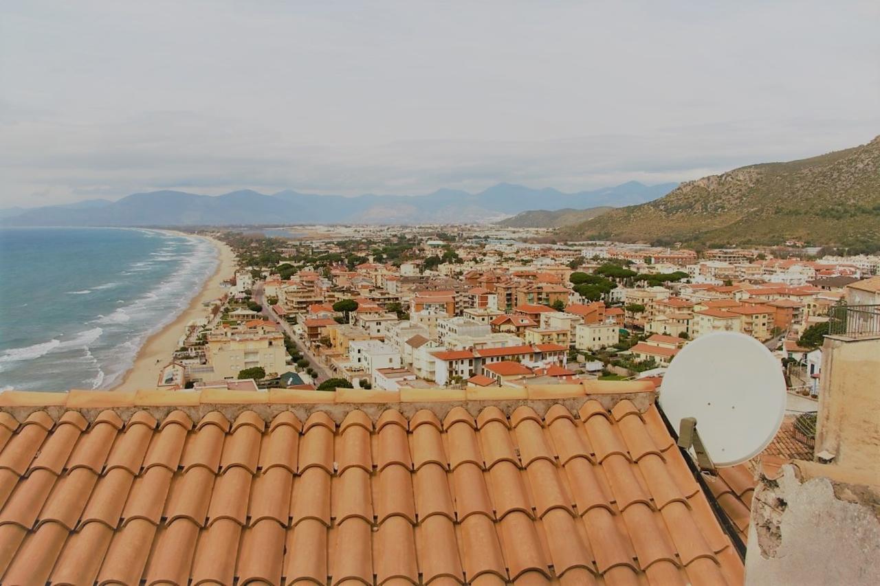 Holidaycasa Romano - Vacanza Nel Cuore Di Sperlonga Buitenkant foto
