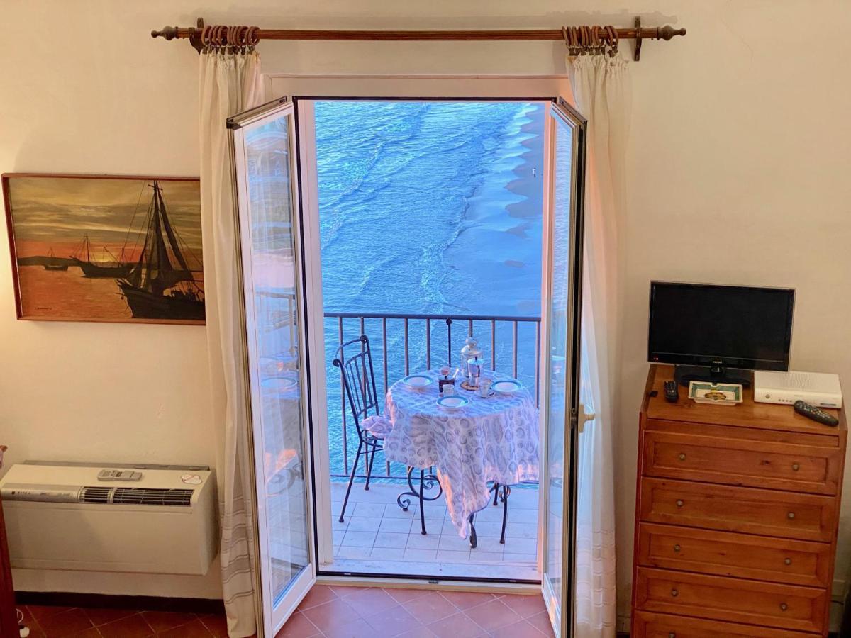Holidaycasa Romano - Vacanza Nel Cuore Di Sperlonga Buitenkant foto